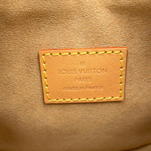 将图像加载到图库查看器中，LOUIS VUITTON loop BeigeM81098 Monogram

