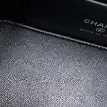 将图像加载到图库查看器中，CHANEL Matelasse Coco Gradation Vanity Shoulder Bag BlackAP3697 Lambskin
