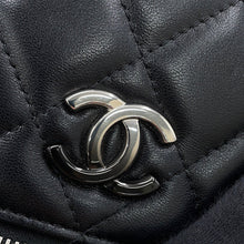 将图像加载到图库查看器中，CHANEL Matelasse Coco Gradation Vanity Shoulder Bag BlackAP3697 Lambskin
