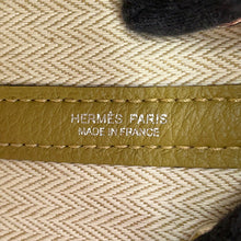 Load image into Gallery viewer, HERMES Neo Garden Dune Togo Leather Size 23
