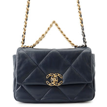 将图像加载到图库查看器中，CHANEL CHANEL 19 ChainShoulder NavyAS1160 Lambskin
