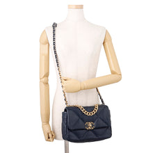 将图像加载到图库查看器中，CHANEL CHANEL 19 ChainShoulder NavyAS1160 Lambskin
