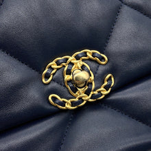 将图像加载到图库查看器中，CHANEL CHANEL 19 ChainShoulder NavyAS1160 Lambskin
