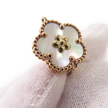 Load image into Gallery viewer, Van Cleef &amp; Arpels Lucky Spring Bracelet Plum BlossomVCARP9V900 18K Pink Gold
