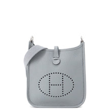 Load image into Gallery viewer, HERMES Evelyne Long Amazon Green Pantan Taurillon Clemence Size TPM
