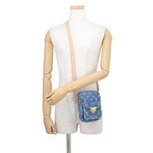 将图像加载到图库查看器中，LOUIS VUITTON Pochette Fairfax Blue DenimM82948 Monogram Denim LVRemix

