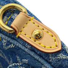 将图像加载到图库查看器中，LOUIS VUITTON Pochette Fairfax Blue DenimM82948 Monogram Denim LVRemix
