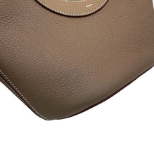 将图像加载到图库查看器中，HERMES In the loop Etoupe Taurillon Clemence Swift Leather Size 18
