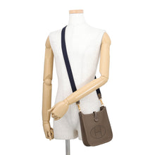 Load image into Gallery viewer, HERMES Evelyne Amazon Etoupe/Blue Indigo Taurillon Clemence Size TPM
