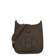 将图像加载到图库查看器中，HERMES Evelyne Long Vertroden Taurillon Clemence Size TPM
