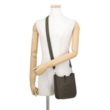 将图像加载到图库查看器中，HERMES Evelyne Long Vertroden Taurillon Clemence Size TPM
