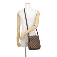 Load image into Gallery viewer, LOUIS VUITTON Musette Salsa OrangeN51300 Damier Ebene Canvas Size long

