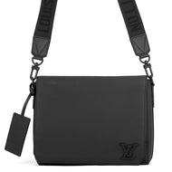 LOUIS VUITTON takeoff messenger NoirM57080 Grain Leather