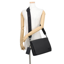 将图像加载到图库查看器中，LOUIS VUITTON takeoff messenger NoirM57080 Grain Leather
