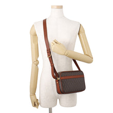 将图像加载到图库查看器中，SAINT LAURENT PARIS Le Monogram Camera Bag Brown669957 PVC Leather
