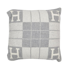 Load image into Gallery viewer, HERMES Avalon III Cushion Ecru/Gris・Claire Wool90% Cashmere10% Size PM
