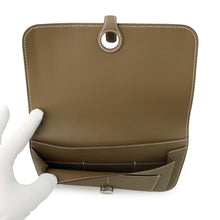 将图像加载到图库查看器中，HERMES Dogon Etoupe Togo Leather
