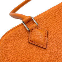 将图像加载到图库查看器中，HERMES Plume Orange Chevre Myzore Goatskin Size Mini
