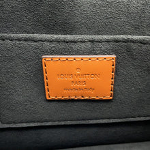 将图像加载到图库查看器中，LOUIS VUITTON Dauphine NoirM45959 Monogram Reverse Canvas Size MINI

