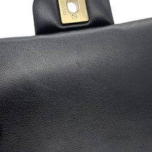 将图像加载到图库查看器中，CHANEL Matelasse BlackA69900 Lambskin Size Mini
