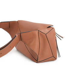 将图像加载到图库查看器中，LOEWE Puzzle Bumbag BrownB510P35X09 Leather Size Small
