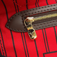 将图像加载到图库查看器中，LOUIS VUITTON Neverfull RedN41359 Damier Ebene Canvas Size PM
