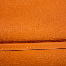 将图像加载到图库查看器中，HERMES Evelyne 1 Orange Taurillon Clemence Size PM
