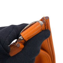 将图像加载到图库查看器中，HERMES Evelyne 1 Orange Taurillon Clemence Size PM
