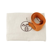 将图像加载到图库查看器中，HERMES Evelyne 1 Orange Taurillon Clemence Size PM
