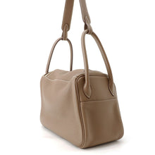 将图像加载到图库查看器中，HERMES Lindy Etoupe Taurillon Clemence Size 26
