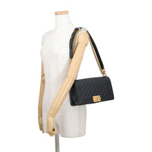 Load image into Gallery viewer, CHANEL Boy Chanel Chain Shoulder Bag BlackA67086 Caviar Leather Size 25
