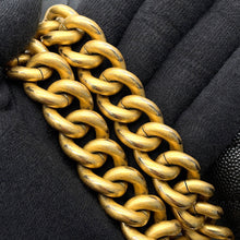 Load image into Gallery viewer, CHANEL Boy Chanel Chain Shoulder Bag BlackA67086 Caviar Leather Size 25
