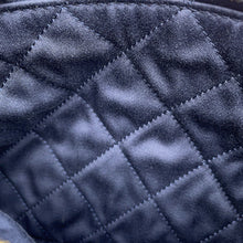 将图像加载到图库查看器中，CHANEL CHANEL22 ChainShoulder Bag NavyAS3260 Shiny Calf Leather Size Small
