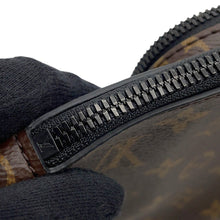 将图像加载到图库查看器中，LOUIS VUITTON Christopher・Bumbag NoirM45337 Monogram Macassar Canvas
