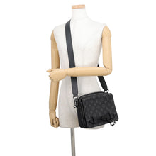 将图像加载到图库查看器中，LOUIS VUITTON Steamer Messenger NoirM45585 Monogram Eclipse
