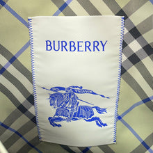 将图像加载到图库查看器中，BURBERRY Shield N/S Tote 2WAY Bag Black81025151 Nylon
