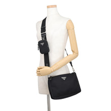 将图像加载到图库查看器中，PRADA Re-Nylon Shoulder Bag Black2VH113_2DMH_F0002_V_XOP Nylon Saffiano LeatherLeather
