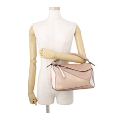 Load image into Gallery viewer, LOEWE Puzzle bag Jasmin Flower/Pink Calf Leather suede Size Medium
