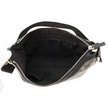 将图像加载到图库查看器中，GUCCI GG Crystal Shoulder Bag Gray/Black/Gold181092 PVC Leather
