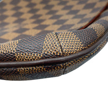 Load image into Gallery viewer, LOUIS VUITTON Musette Salsa OrangeN51300 Damier Ebene Canvas Size long
