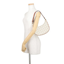 将图像加载到图库查看器中，CELINE Triomphe Ava One Shoulder Bag White193952BZJ.01BC Leather PVC
