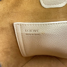 将图像加载到图库查看器中，LOEWE Pebble Bucket 2WAYBag Soft WhiteAANBBBMX02 9567 Leather Size Mini
