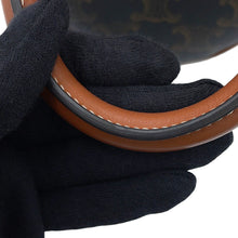 将图像加载到图库查看器中，CELINE Triomphe Heart Handbag Tan198222 PVC Leather
