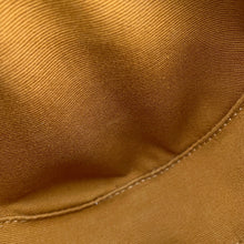 将图像加载到图库查看器中，CELINE Triomphe Heart Handbag Tan198222 PVC Leather
