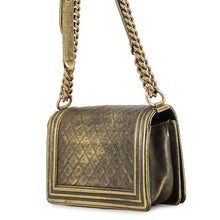 将图像加载到图库查看器中，CHANEL Boy Chanel Gold/BlackA67085 Lambskin
