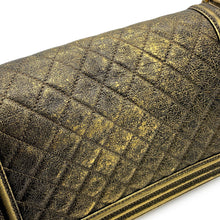 将图像加载到图库查看器中，CHANEL Boy Chanel Gold/BlackA67085 Lambskin
