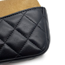 将图像加载到图库查看器中，CHANEL Matelasse ChainShoulder Bag Black/BeigeAP4743 Lambskin suede

