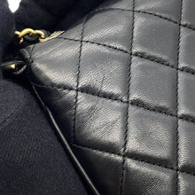 将图像加载到图库查看器中，CHANEL Matelasse phone case Black Lambskin
