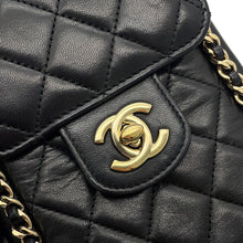将图像加载到图库查看器中，CHANEL Matelasse phone case Black Lambskin
