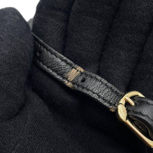 将图像加载到图库查看器中，CHANEL Matelasse phone case Black Lambskin
